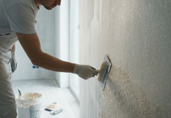 Нанесення рідких шпалер